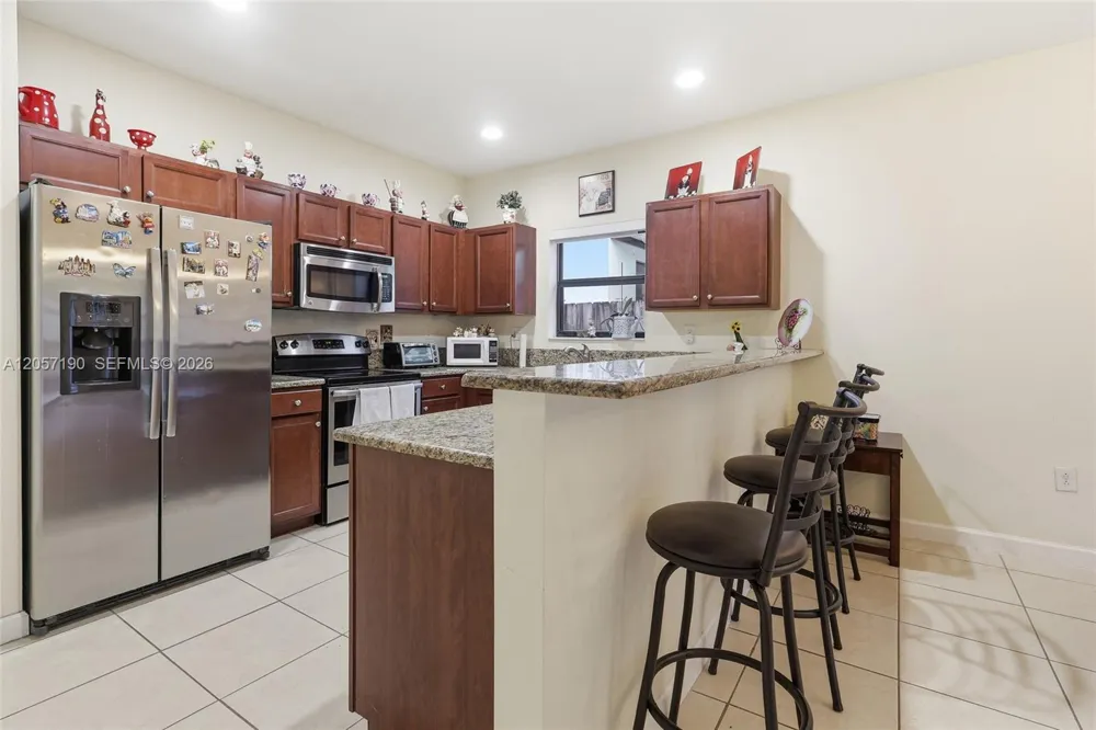 15585 SW 176th Ter Miami, FL 33187