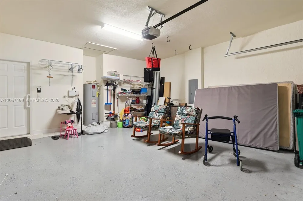 15585 SW 176th Ter Miami, FL 33187