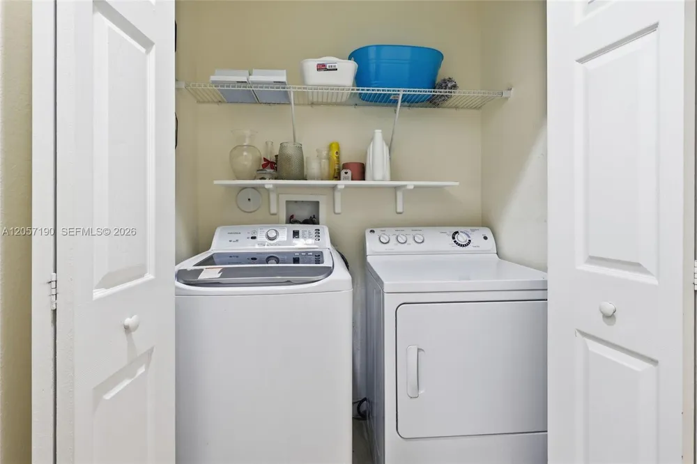 15585 SW 176th Ter Miami, FL 33187
