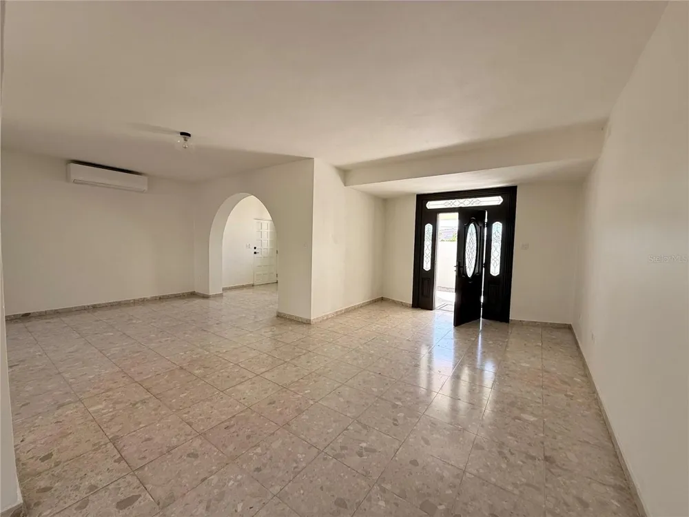 5 HISTELA, PUNTA LAS MARIAS San Juan, PR 00913