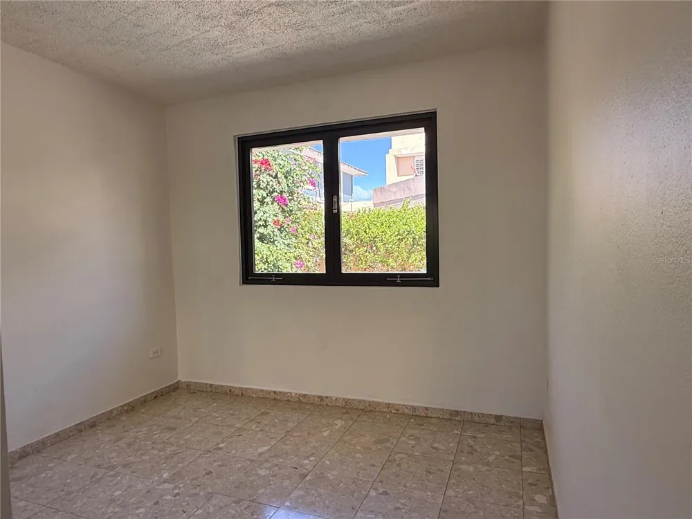 5 HISTELA, PUNTA LAS MARIAS San Juan, PR 00913
