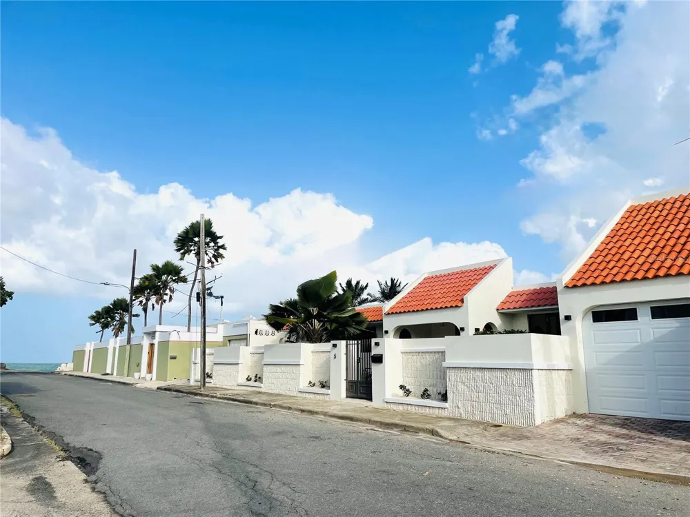 5 HISTELA, PUNTA LAS MARIAS San Juan, PR 00913