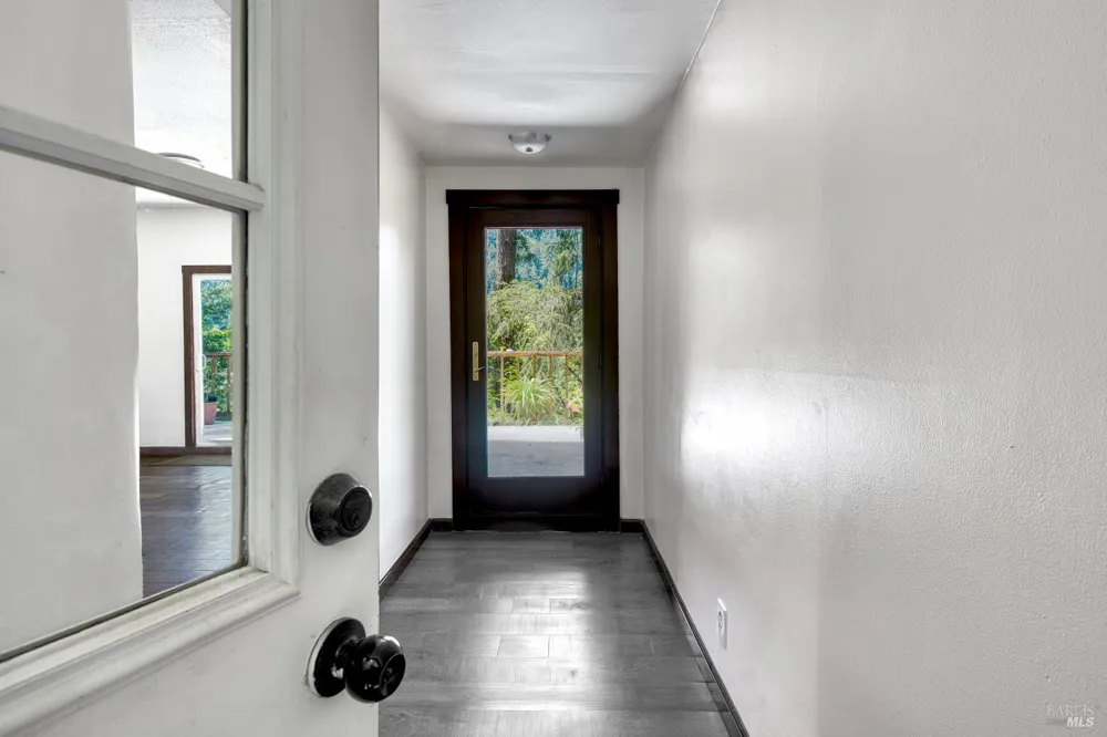 15 Mountain View Avenue Lagunitas, CA 94938
