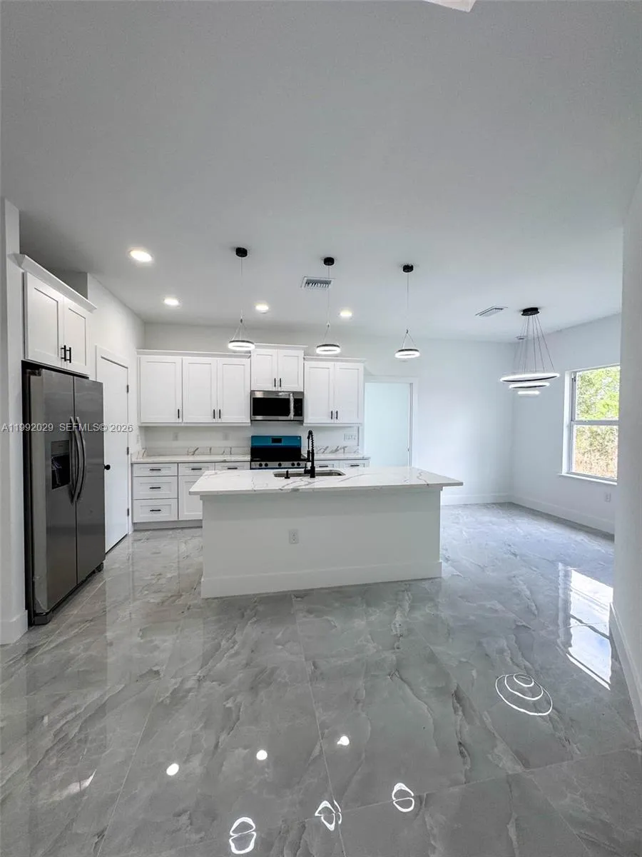 852 Belden Ave Lehigh Acres, FL 33974