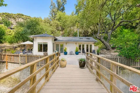1446 Old Topanga Canyon Road