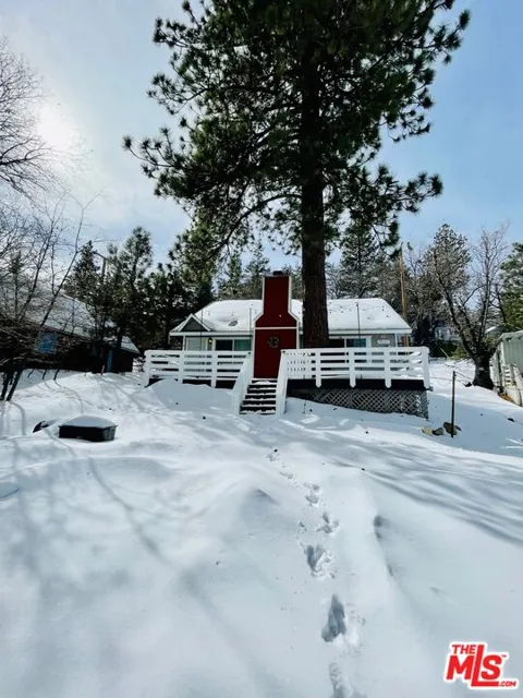 2337 Lookout Drive