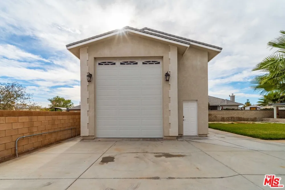 9628 Denhart Avenue California City, CA 93505