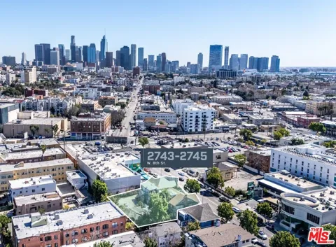 2743 W 8th Street