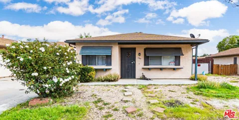 586 San Dimas Street