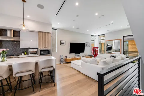 4425 Studio Place