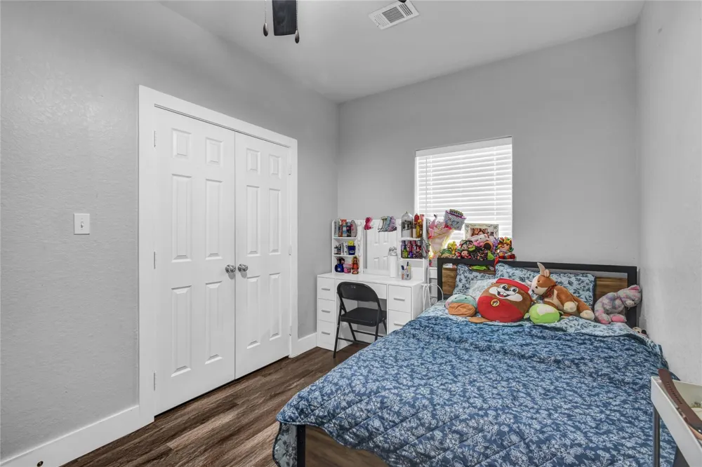 702 Ghinaudo Road Brazoria, TX 77422
