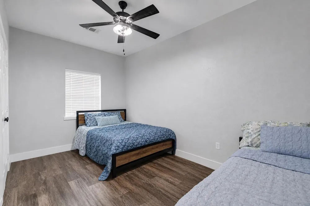 702 Ghinaudo Road Brazoria, TX 77422