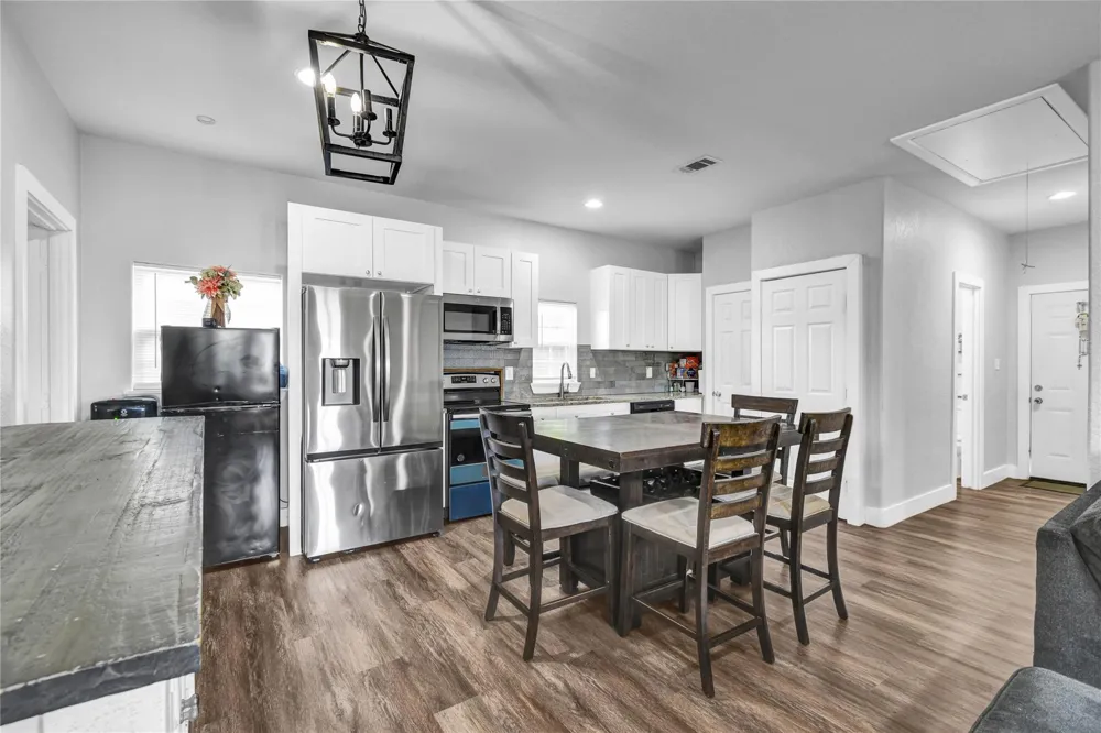 702 Ghinaudo Road Brazoria, TX 77422