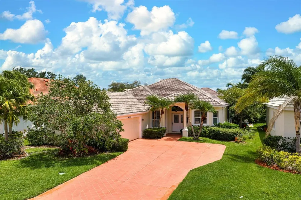 6852 SAGEBRUSH CIRCLE Sarasota, FL 34243