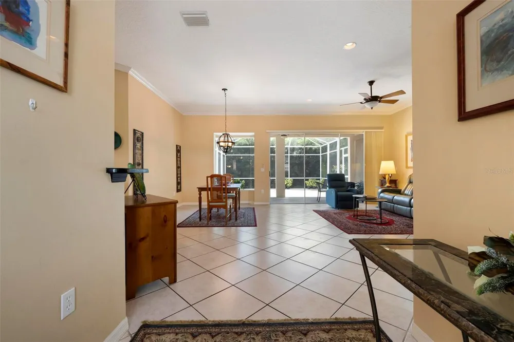 6852 SAGEBRUSH CIRCLE Sarasota, FL 34243