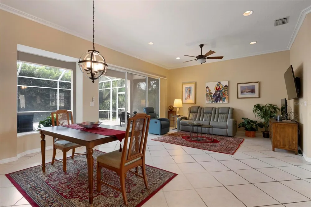 6852 SAGEBRUSH CIRCLE Sarasota, FL 34243