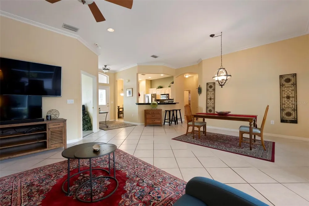 6852 SAGEBRUSH CIRCLE Sarasota, FL 34243