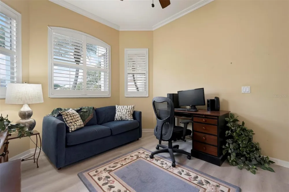 6852 SAGEBRUSH CIRCLE Sarasota, FL 34243