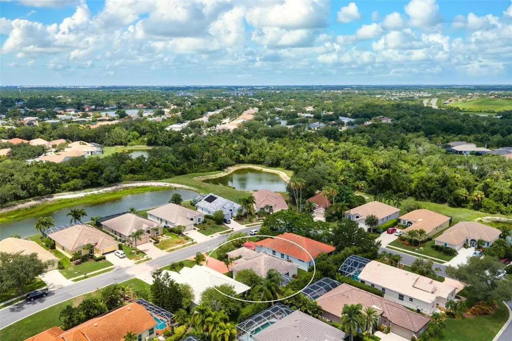 6852 SAGEBRUSH CIRCLE Sarasota, FL 34243