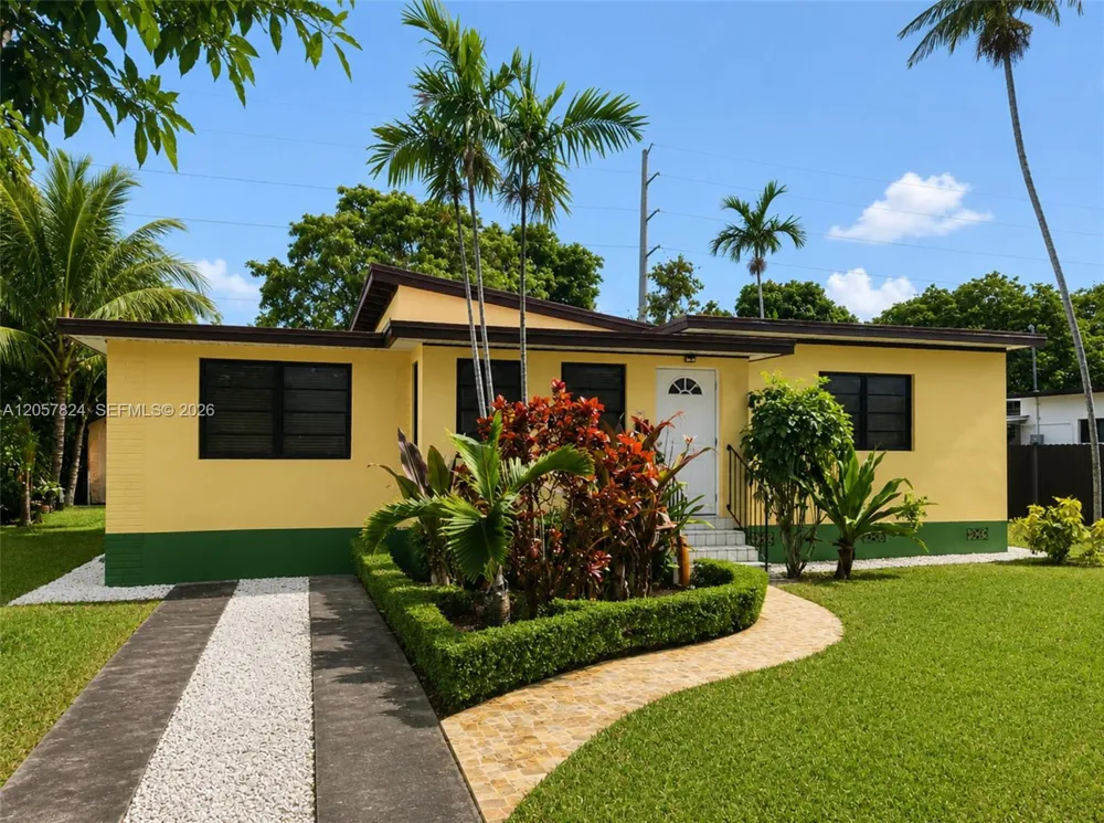 541 Raven Ave #1 Miami Springs, FL 33166