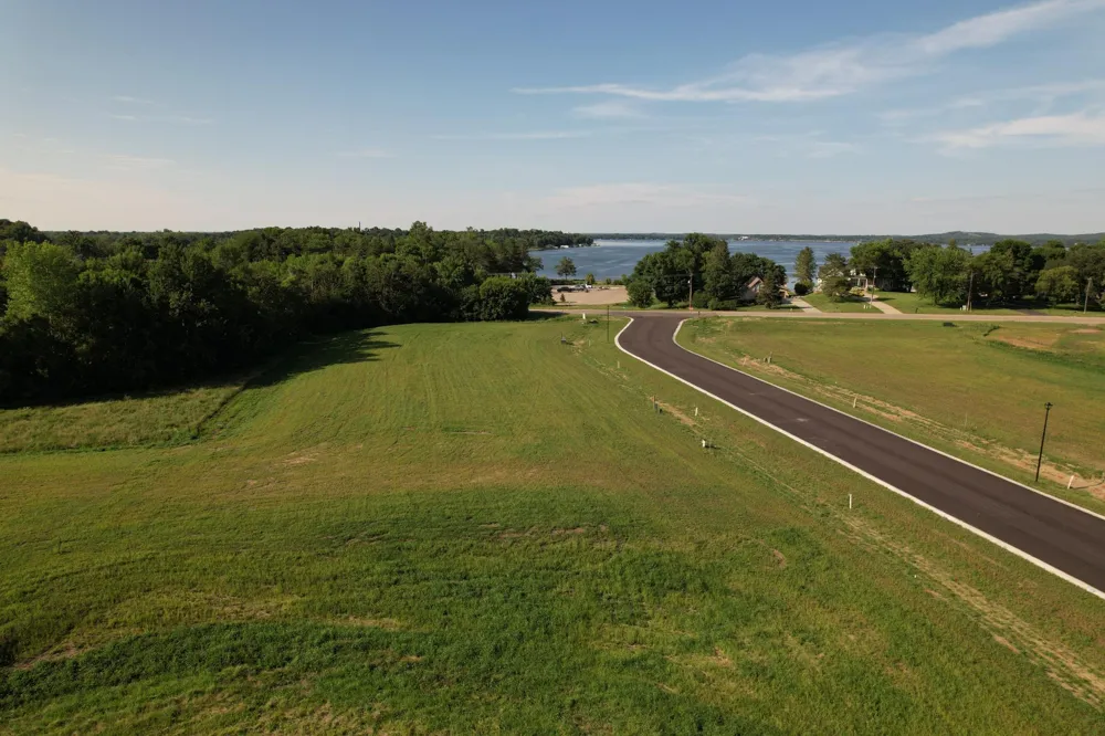 2010 South Ridge Road Detroit Lakes, MN 56501