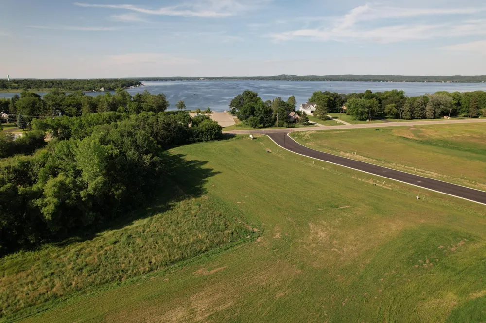 2010 South Ridge Road Detroit Lakes, MN 56501