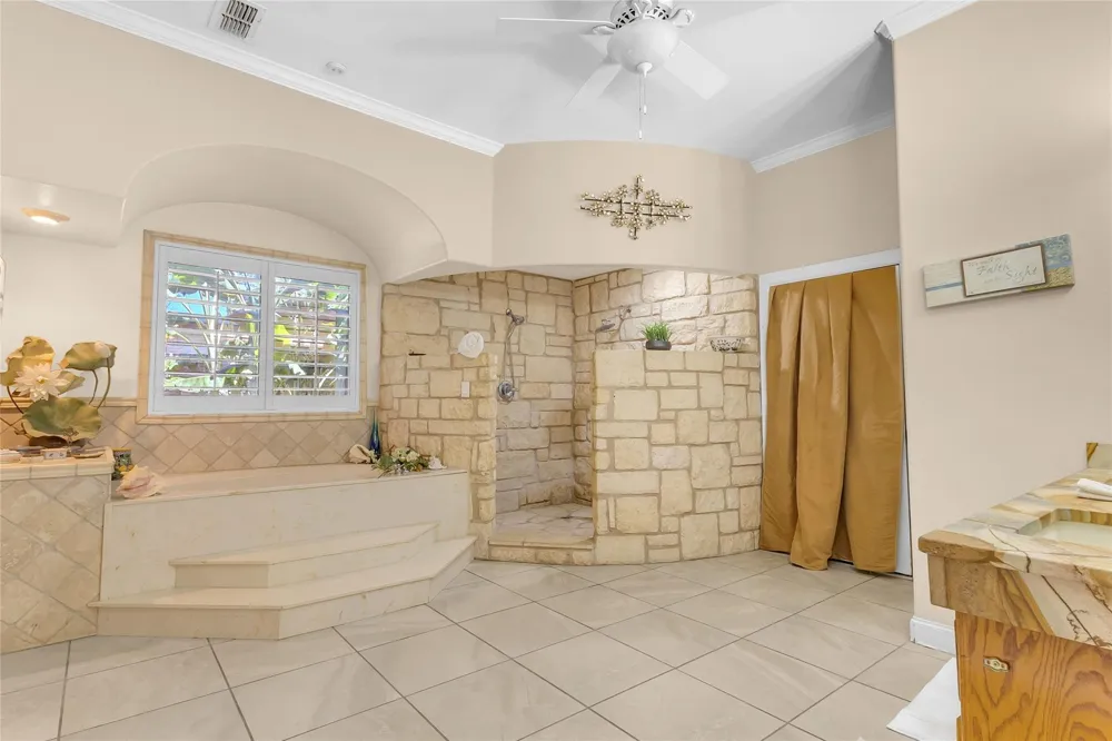 680 E Amity Road Salado, TX 76571