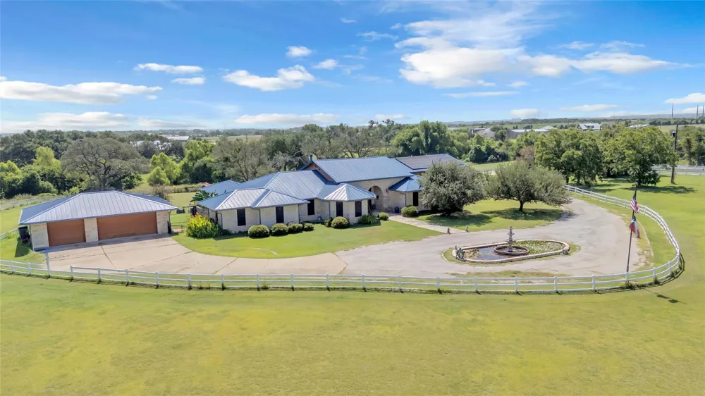 680 E Amity Road Salado, TX 76571