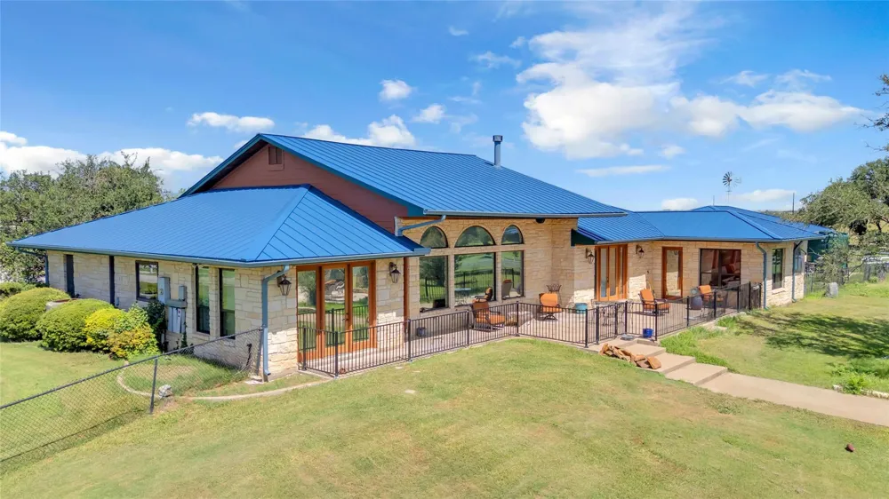680 E Amity Road Salado, TX 76571