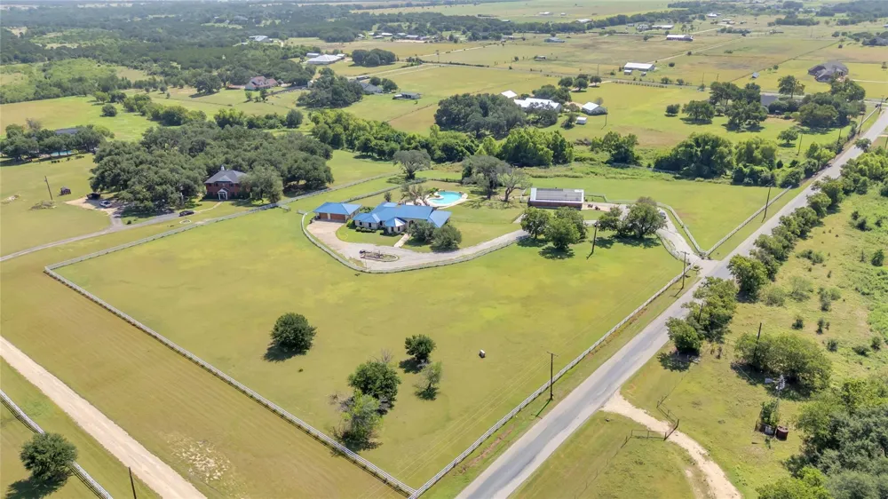 680 E Amity Road Salado, TX 76571