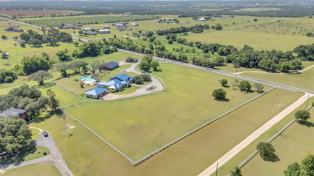 680 E Amity Road Salado, TX 76571