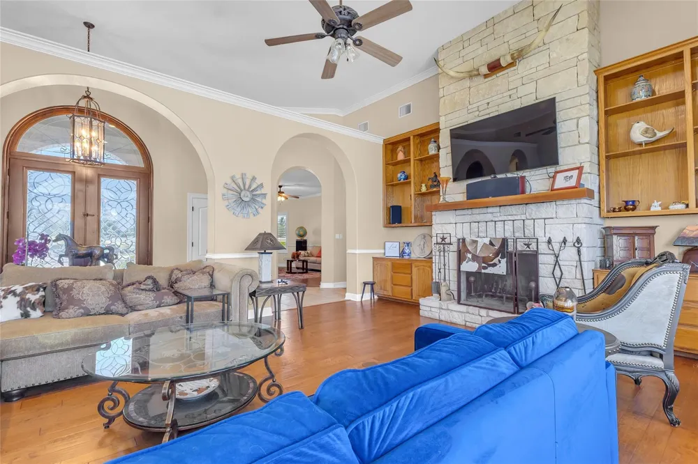 680 E Amity Road Salado, TX 76571