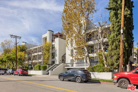 15325 Magnolia Boulevard