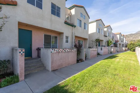 13901 Olive View Lane
