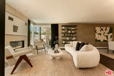 447 Doheny Drive