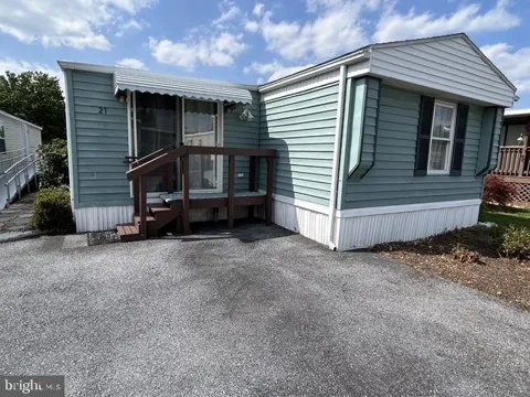 21 S GREEN ACRES CIRCLE