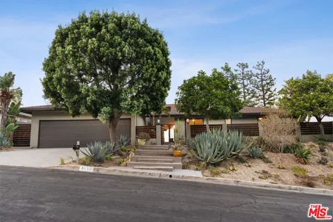 3235 Steven Drive