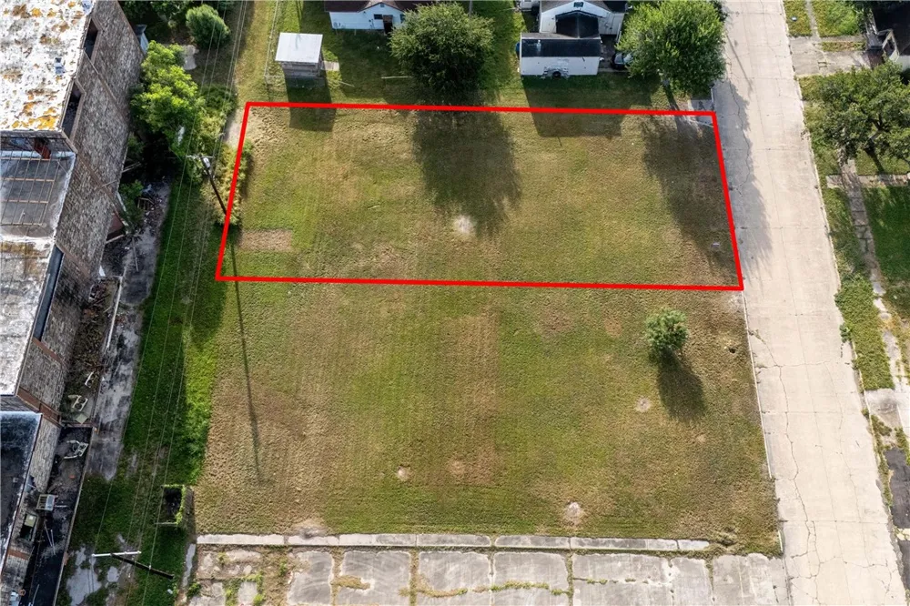 228 E Lott Avenue Kingsville, TX 78363