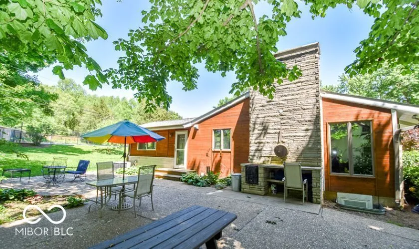 609 E Audubon Drive Bloomington, IN 47408
