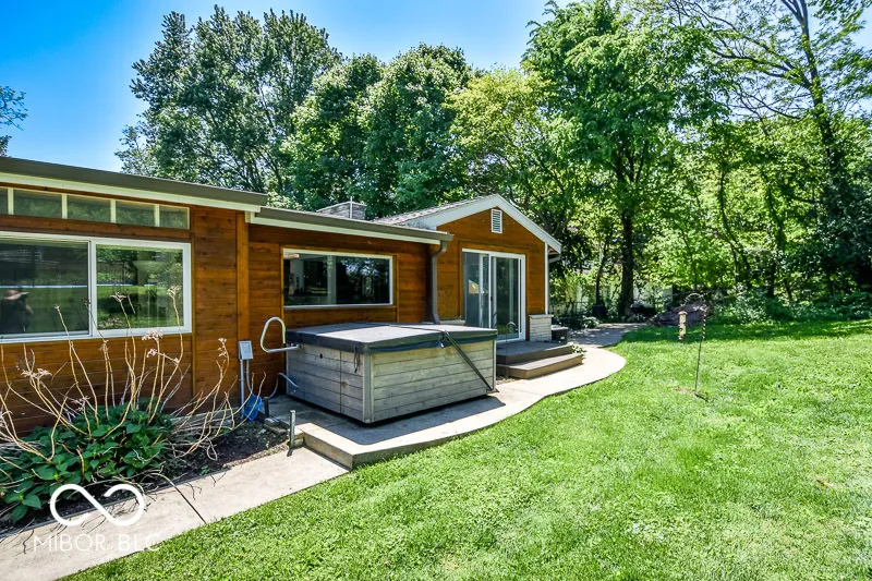 609 E Audubon Drive Bloomington, IN 47408