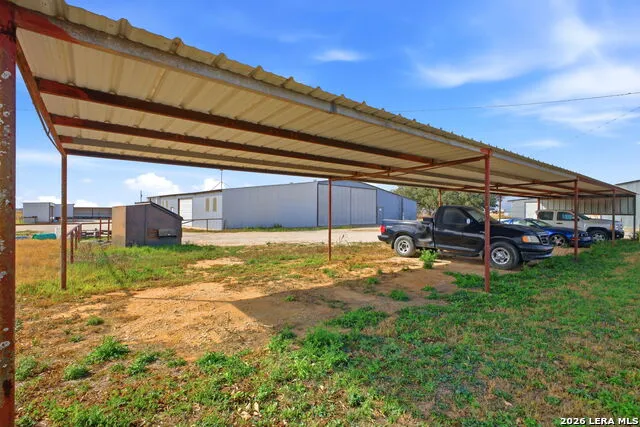 4456 Fm 536 Pleasanton, TX 78064