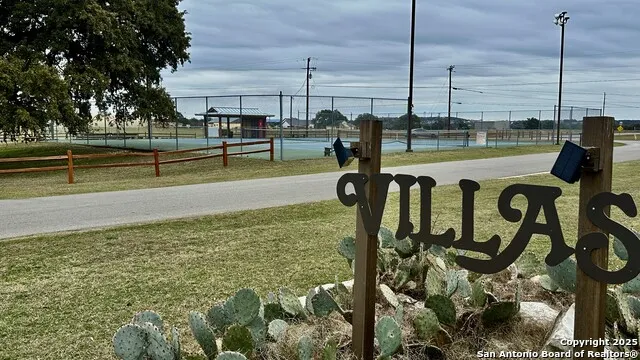 000 Tawny Oak Bandera, TX 78003