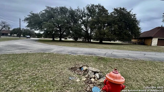 000 Tawny Oak Bandera, TX 78003