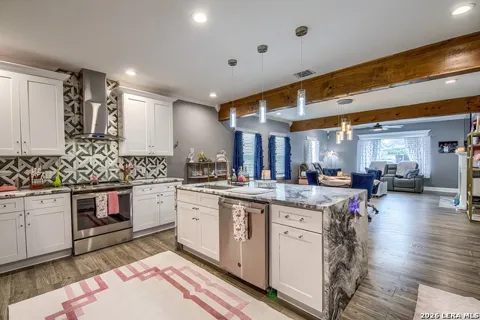 1002 French Place
