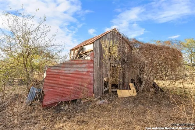 14858 Fm 1322 Luling, TX 78648