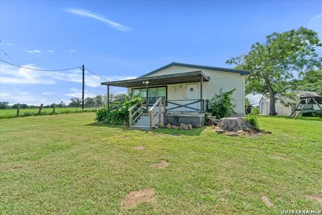 14858 Fm 1322 Luling, TX 78648