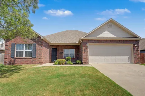 2703 Whispering Woods Court