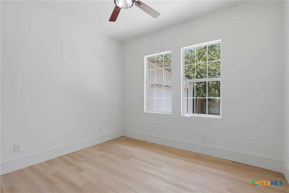 415 Elm Street Seguin, TX 78155