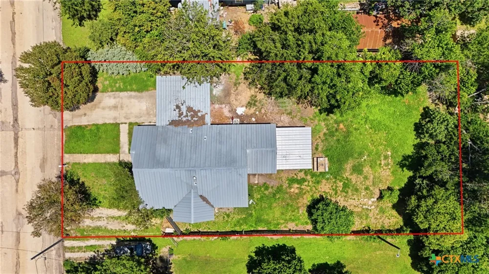 415 Elm Street Seguin, TX 78155