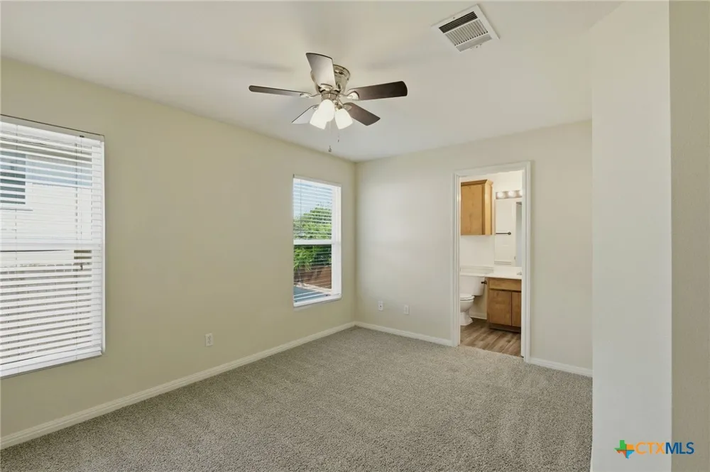2215 Dry Creek Drive #816 Round Rock, TX 78681